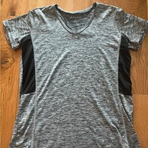 Amazon Essentials Women's Short Sleeve Tee - Gray and Black